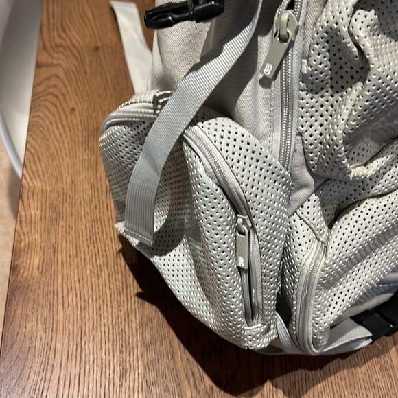 Bruxe backpack patent leather and canvas - Picture 3 of 6